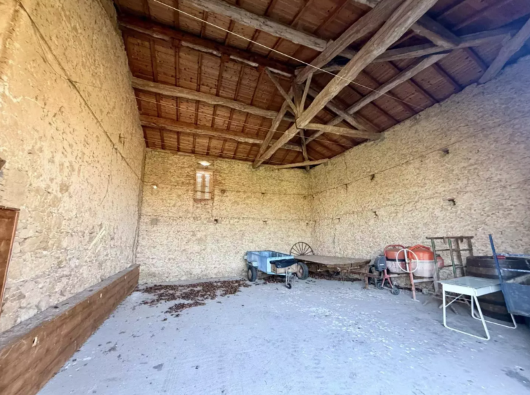 Bureau / Cave — photo 1